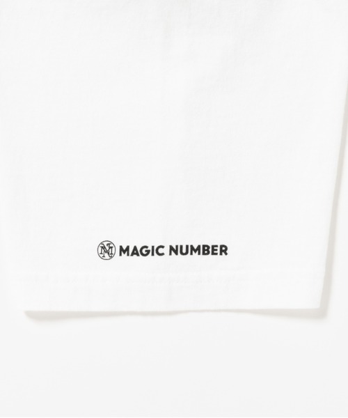 MAGIC NUMBER（マジック ナンバー）の「【MAGIC NUMBER】STOCK LOGO US COTTON T-SHIRT（Tシャツ/カットソー・メンズ・ホワイト/レッド/ブラック・MEDIUM/LARGE/X-LARGE）」の9枚目の写真