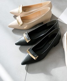 AmiAmi（アミアミ）の「ゴールドモチーフポインテッドトゥパンプス（パンプス・レディース）」