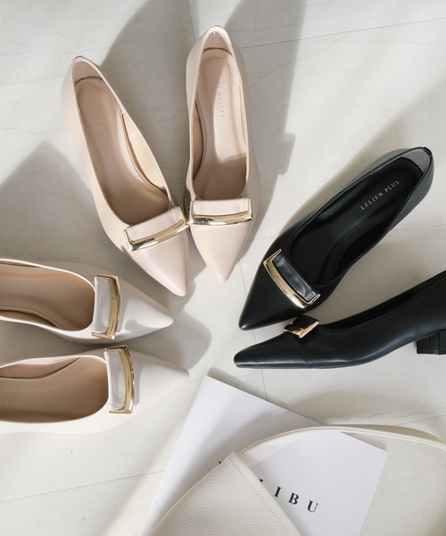 AmiAmi(アミアミ)の「ゴールドモチーフポインテッドトゥパンプス(パンプス・レディース・ブラック/アイボリー/グレイッシュベージュ・S/M/L/LL)」の22枚目の写真