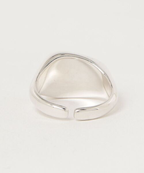 SILVER BULLET(シルバーバレット)の「『SBLT』ユニセックス 925シルバー 変形印台デザイン リング(リング・レディース・シルバー・FREE)」の2枚目の写真