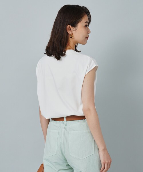 UNTITLED（アンタイトル）の「◆フレンチスリーブTシャツ（Tシャツ/カットソー・レディース・ブラック/ブルーグリーン/オフホワイト・00/02/44/48/04）」の12枚目の写真