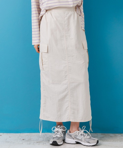 mili an deni（ミリアンデニ）の「サイドドロストカーゴスカート（スカート・レディース・カーキ/ブラック/グレー/ライトカーキ/アイボリー・M）」の2枚目の写真