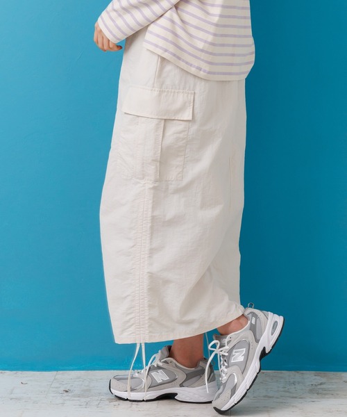 mili an deni（ミリアンデニ）の「サイドドロストカーゴスカート（スカート・レディース・カーキ/ブラック/グレー/ライトカーキ/アイボリー・M）」の6枚目の写真