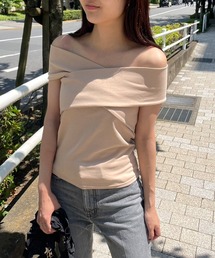 Stylevoice for xxx | オフショルダークロスカットソートップス(Tシャツ/カットソー)