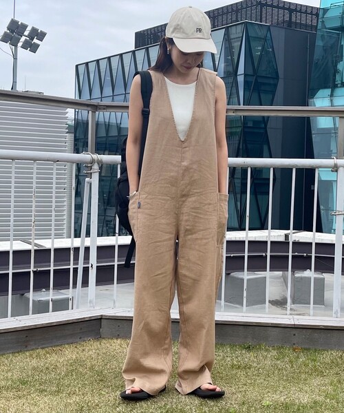 GEVACO（ゲバコ）の「【GEVACO/ゲバコ】コットンリネンサロペット（サロペット/オーバーオール・レディース・ブラック/ベージュ・36/38）」の2枚目の写真