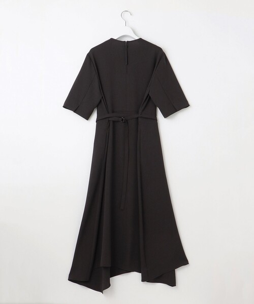 23区 L(ニジュウサンクオオキイサイズ)の「【撥水加工/洗える】キューティクルストレッチツイル イレギュラーヘム ワンピース(ワンピース・レディース・ブラック系/ネイビー系/ダークブラウン系・44/46/48)」の15枚目の写真
