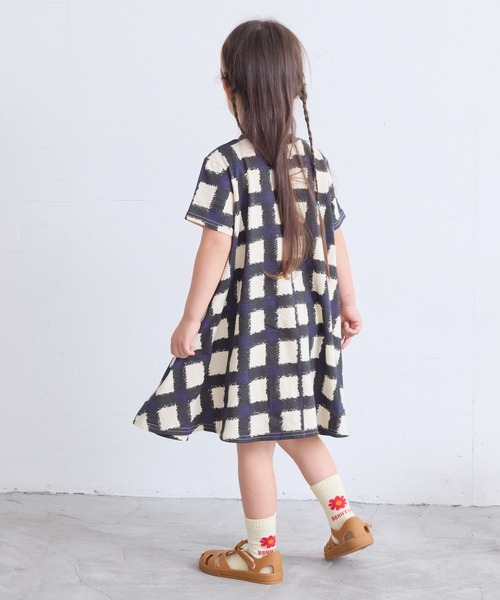 HOGAN RANCH WEAR(ホーガンランチウエア)の「ハンソデキャンディーペーパーワンピース(80~140cm)(ワンピース・キッズ・グリーン/レッド/パープル/チェック/ブラック/ライトブルー・100/130/120/80/140/110/95/90)」の14枚目の写真