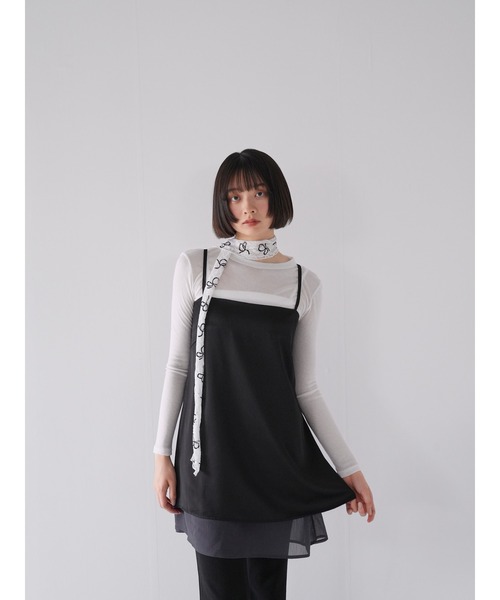 Uenui(ウニュイ)の「layered satin cami dress(ワンピース・レディース・ブラック/ホワイト・FREE)」の8枚目の写真