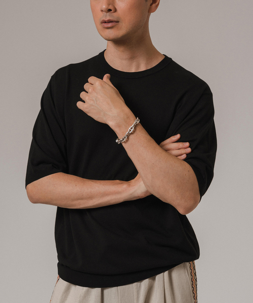 EDIFICE（エディフィス）の「シルクミックス ニットTシャツ（ニット/セーター・メンズ・チャコールグレー/ブルー/ブラック・SMALL/MEDIUM/LARGE）」の2枚目の写真