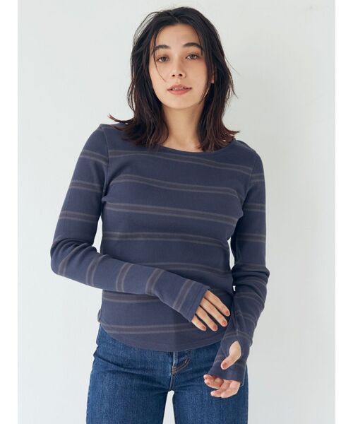 Ungrid（アングリッド）の「フィットロングスリーブTee（Tシャツ/カットソー・レディース・ネイビー/オフホワイト/ボルドー/イエロー・FREE）」の10枚目の写真