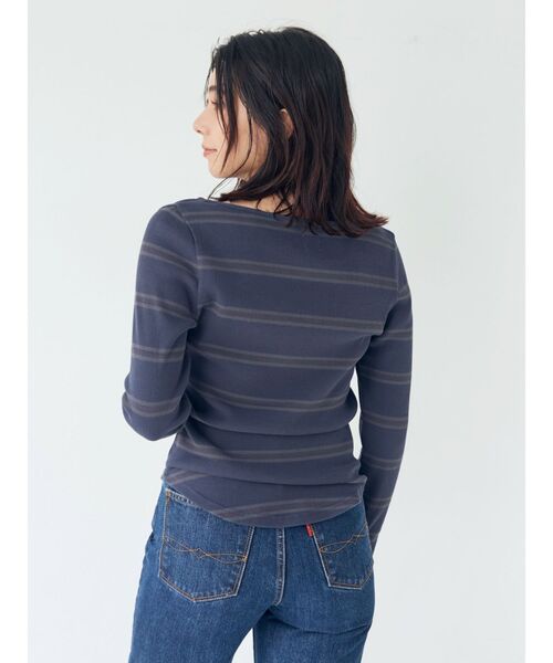 Ungrid（アングリッド）の「フィットロングスリーブTee（Tシャツ/カットソー・レディース・ネイビー/オフホワイト/ボルドー/イエロー・FREE）」の13枚目の写真