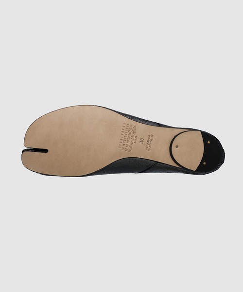 Maison Margiela（メゾンマルジェラ）の「BALLET SHOE（バレエシューズ・レディース・ブラック/シルバー・37.5/37/38/36）」の5枚目の写真