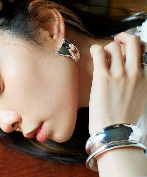 Nothing And Others/ナッシングアンドアザーズ/Bone Bangle（バングル/リストバンド）｜Nothing And Others（ナッシングアンドアザーズ）