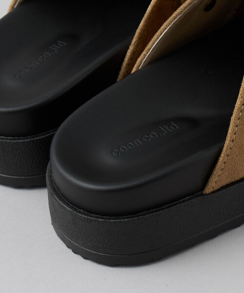 coen(コーエン)の「フェイクスエードクロッグサンダル(サンダル・レディース・ベージュ/ブラック・23.5cm/24.5cm)」の12枚目の写真