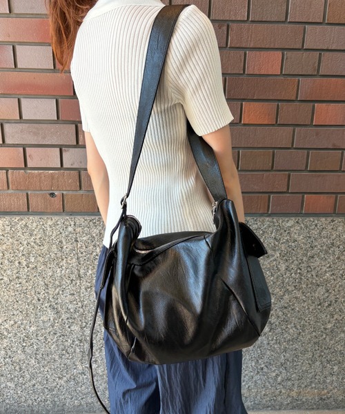 ISOOK(アイスー)の「【ISOOK / アイスー】ビッグサイズクロワッサンバッグ / ショルダーバッグ アウトポケット トートバッグ ZOZOTOWN限定(ショルダーバッグ・レディース・ブラック/ホワイト・FREE)」の14枚目の写真