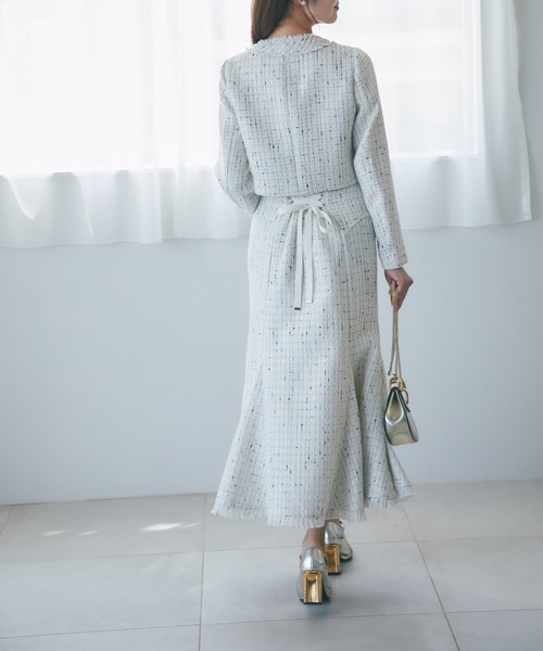 tocco closet(トッコ クローゼット)の「バックレースアップコルセット風スパンコールツイードマーメイドスカート(スカート・レディース・ブラック/アイボリー・M)」の5枚目の写真