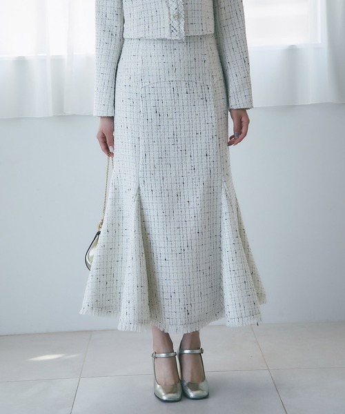 tocco closet(トッコ クローゼット)の「バックレースアップコルセット風スパンコールツイードマーメイドスカート(スカート・レディース・ブラック/アイボリー・M)」の6枚目の写真
