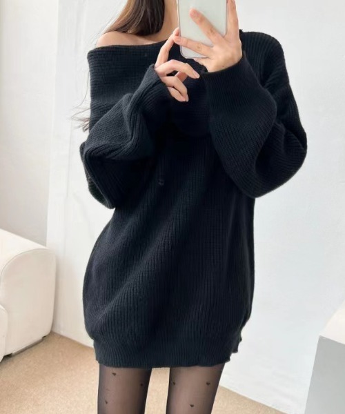 ECLIN(エクラン)の「オフショルダー畦編みチュニックニットプルオーバー(ニット/セーター・レディース・ブラック/ベージュ・FREE)」の13枚目の写真