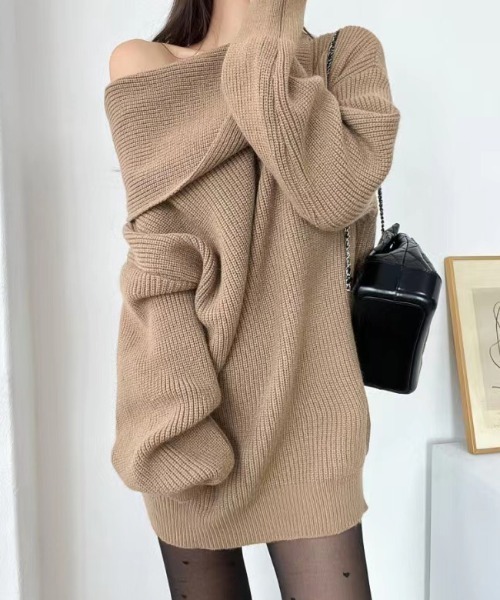 ECLIN(エクラン)の「オフショルダー畦編みチュニックニットプルオーバー(ニット/セーター・レディース・ブラック/ベージュ・FREE)」の7枚目の写真