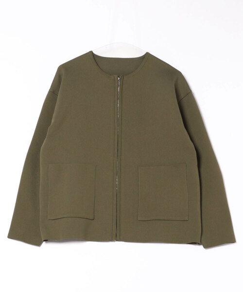 BELLUNA PLUS(ベルーナ)の「ジップ使いニットブルゾン(ブルゾン・レディース・カーキ系/ベージュ・X-LARGE/LARGE/MEDIUM)」の2枚目の写真