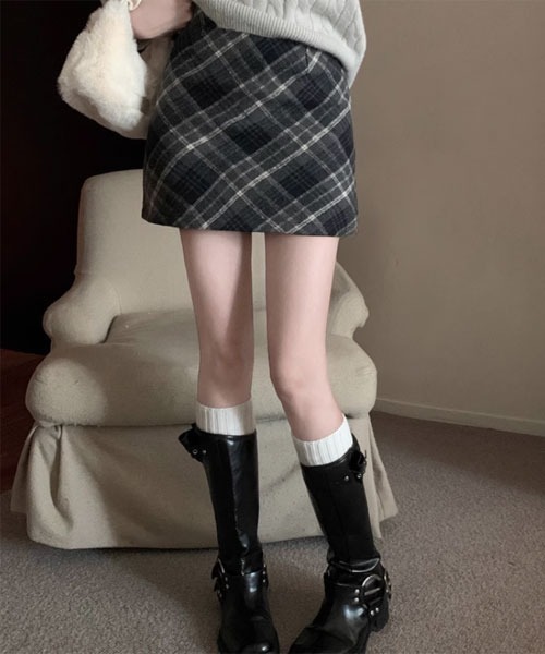 urge：（アージコロン ）の「【URGE：】チェック ミニスカート（スカート・レディース・ベージュ/ブラック・SMALL/MEDIUM/LARGE）」の2枚目の写真