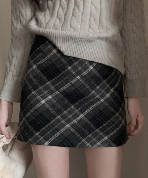 urge：（アージコロン ）の「【URGE：】チェック ミニスカート（スカート・レディース・ベージュ/ブラック・SMALL/MEDIUM/LARGE）」の7枚目の写真