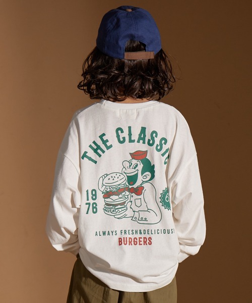 PAIRMANON STREET（ペアマノンストリート）の「【PAIRMANON STREET】アソート ストリート プリント ビッグシルエット 長袖 Tシャツ（Tシャツ/カットソー・キッズ・オレンジ系その他/ホワイト系その他4/その他/ホワイト系その他2/ブラック系その他3/ブラック系その他/ブラック系その他5/ブルー系その他/その他2/グリーン系その他/ベージュ系その他/ブラック系その他4/ベージュ系その他2/ホワイト系その他3/パープル系その他/パープル系その他2/ホワイト系その他/ブラック系その他2/ブルー系その他3/ブルー系その他2・160/100/90/110/130/140/150/120）」の20枚目の写真