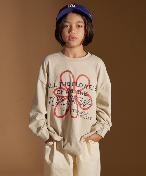 PAIRMANON STREET（ペアマノンストリート）の「【PAIRMANON STREET】アソート ストリート プリント ビッグシルエット 長袖 Tシャツ（Tシャツ/カットソー・キッズ・オレンジ系その他/ホワイト系その他4/その他/ホワイト系その他2/ブラック系その他3/ブラック系その他/ブラック系その他5/ブルー系その他/その他2/グリーン系その他/ベージュ系その他/ブラック系その他4/ベージュ系その他2/ホワイト系その他3/パープル系その他/パープル系その他2/ホワイト系その他/ブラック系その他2/ブルー系その他3/ブルー系その他2・160/100/90/110/130/140/150/120）」の11枚目の写真