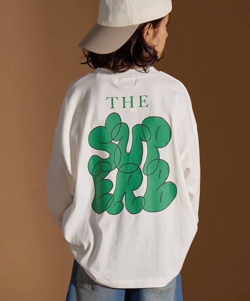 PAIRMANON STREET（ペアマノンストリート）の「【PAIRMANON STREET】アソート ストリート プリント ビッグシルエット 長袖 Tシャツ（Tシャツ/カットソー・キッズ・オレンジ系その他/ホワイト系その他4/その他/ホワイト系その他2/ブラック系その他3/ブラック系その他/ブラック系その他5/ブルー系その他/その他2/グリーン系その他/ベージュ系その他/ブラック系その他4/ベージュ系その他2/ホワイト系その他3/パープル系その他/パープル系その他2/ホワイト系その他/ブラック系その他2/ブルー系その他3/ブルー系その他2・160/100/90/110/130/140/150/120）」の4枚目の写真