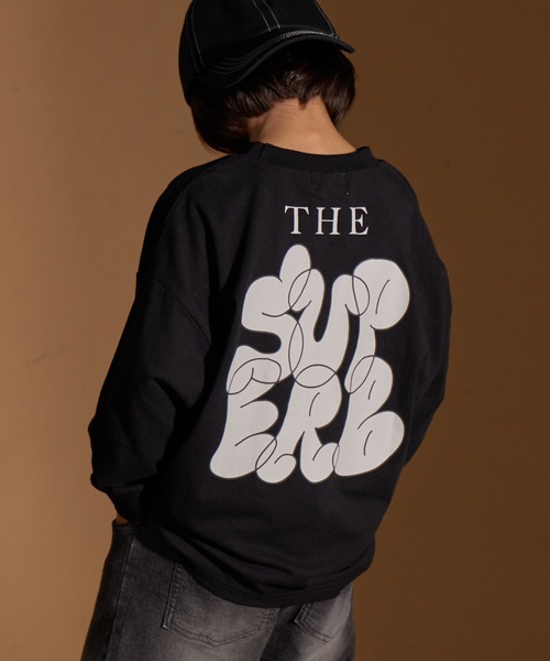 PAIRMANON STREET（ペアマノンストリート）の「【PAIRMANON STREET】アソート ストリート プリント ビッグシルエット 長袖 Tシャツ（Tシャツ/カットソー・キッズ・オレンジ系その他/ホワイト系その他4/その他/ホワイト系その他2/ブラック系その他3/ブラック系その他/ブラック系その他5/ブルー系その他/その他2/グリーン系その他/ベージュ系その他/ブラック系その他4/ベージュ系その他2/ホワイト系その他3/パープル系その他/パープル系その他2/ホワイト系その他/ブラック系その他2/ブルー系その他3/ブルー系その他2・160/100/90/110/130/140/150/120）」の8枚目の写真