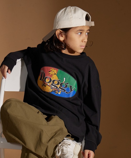 PAIRMANON STREET（ペアマノンストリート）の「【PAIRMANON STREET】アソート ストリート プリント ビッグシルエット 長袖 Tシャツ（Tシャツ/カットソー・キッズ・オレンジ系その他/ホワイト系その他4/その他/ホワイト系その他2/ブラック系その他3/ブラック系その他/ブラック系その他5/ブルー系その他/その他2/グリーン系その他/ベージュ系その他/ブラック系その他4/ベージュ系その他2/ホワイト系その他3/パープル系その他/パープル系その他2/ホワイト系その他/ブラック系その他2/ブルー系その他3/ブルー系その他2・160/100/90/110/130/140/150/120）」の10枚目の写真