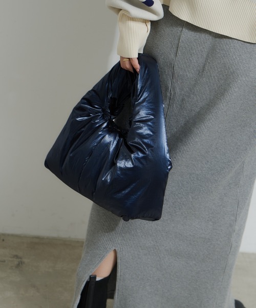 CIAOPANIC TYPY(チャオパニックティピー)の「メタリックパディングBAG(トートバッグ・レディース・ホワイト/シルバー/ネイビー・ONE SIZE)」の11枚目の写真
