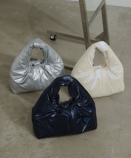 CIAOPANIC TYPY(チャオパニックティピー)の「メタリックパディングBAG(トートバッグ・レディース・ホワイト/シルバー/ネイビー・ONE SIZE)」の14枚目の写真