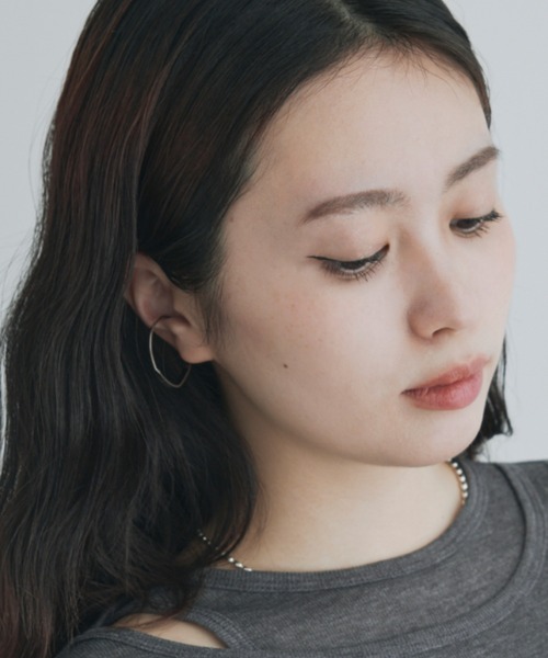 kiehtova（キエトヴァ）の「【kiehtova】LEGATO EARCUFF/レガート イヤーカフ（イヤーカフ・レディース・シルバー/ゴールド・FREE）」の5枚目の写真