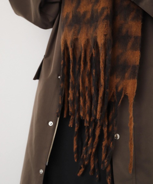 SENSE OF PLACE by URBAN RESEARCH（センスオブプレイスバイアーバンリサーチ）の「チドリガラストール（マフラー・レディース・ブラウン/ピンク・ONE）」の10枚目の写真