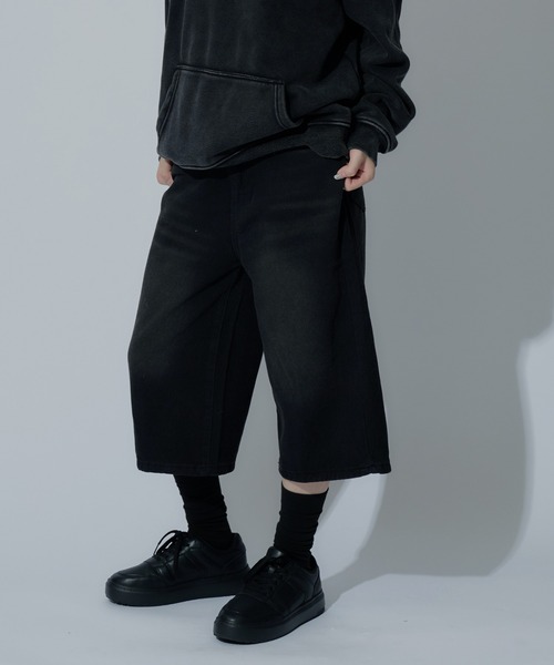 tinkerend（ティンカーエンド）の「【ユニセックス】Vintage Buggy Denim Shorts / ヴィンテージバギーデニムショーツ ハーフパンツ（デニムパンツ・メンズ・ブラック/ブルー・1/3/2）」の6枚目の写真