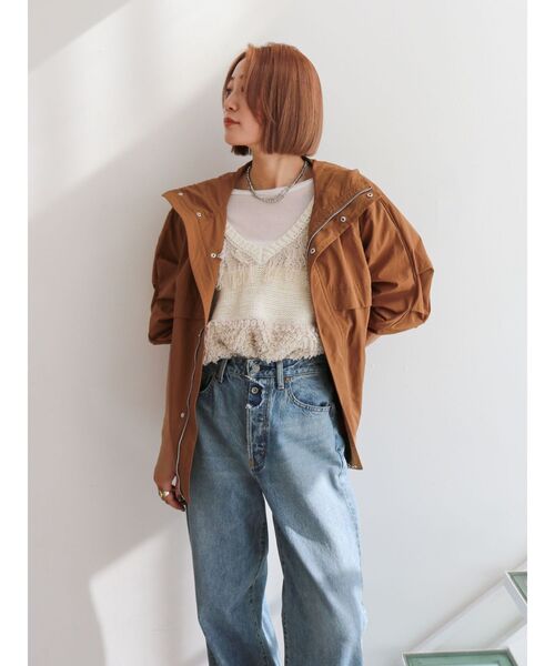 Ungrid（アングリッド）の「タックデザインナイロンブルゾン（ブルゾン・レディース・ブラック/パープル/ベージュ・FREE）」の4枚目の写真