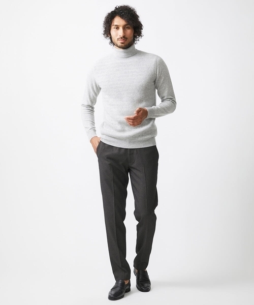 MICHEL KLEIN HOMME   （ミッシェルクランオム）の「ウェーブ柄カシミヤタートルネックニット（ニット/セーター・メンズ・ライトグレー/ブラック・MEDIUM/LARGE/X-LARGE）」の3枚目の写真