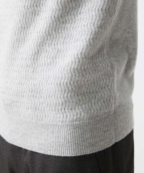 MICHEL KLEIN HOMME   （ミッシェルクランオム）の「ウェーブ柄カシミヤタートルネックニット（ニット/セーター・メンズ・ライトグレー/ブラック・MEDIUM/LARGE/X-LARGE）」の10枚目の写真