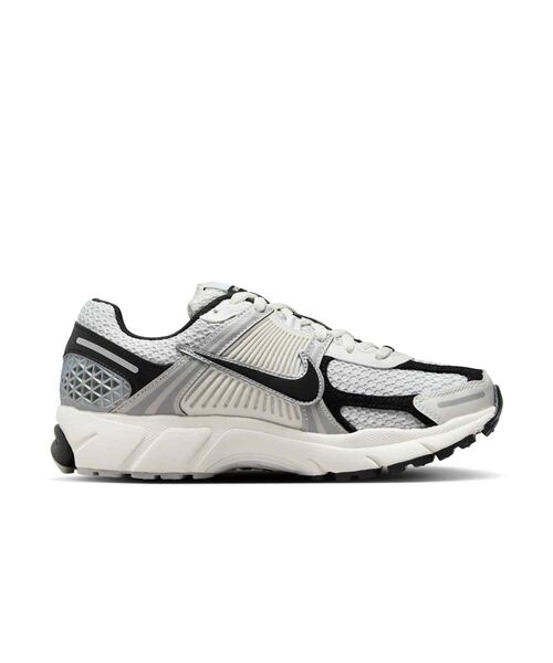 NIKE - 【匿名配送】新品 NIKE シューズ23.5 20220129004108-0.webp