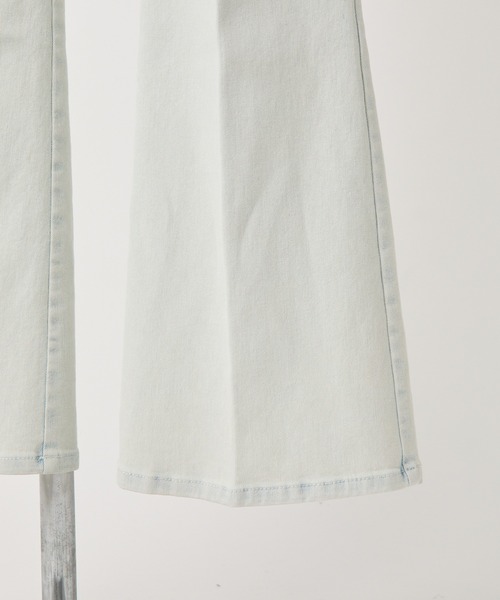 one after another NICE CLAUP(ワンアフターアナザーナイスクラップ)の「ストレッチフレアデニムパンツ(デニムパンツ・レディース・ネイビー/ブルー/ライトブルー・SMALL/MEDIUM)」の19枚目の写真