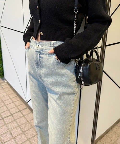 one after another NICE CLAUP(ワンアフターアナザーナイスクラップ)の「ストレッチフレアデニムパンツ(デニムパンツ・レディース・ネイビー/ブルー/ライトブルー・SMALL/MEDIUM)」の5枚目の写真