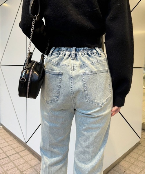 one after another NICE CLAUP(ワンアフターアナザーナイスクラップ)の「ストレッチフレアデニムパンツ(デニムパンツ・レディース・ネイビー/ブルー/ライトブルー・SMALL/MEDIUM)」の4枚目の写真