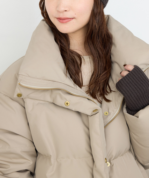 Deuxieme Classe（ドゥーズィエムクラス）の「Short ダウン ジャケット（ダウンジャケット/コート・レディース・ベージュ/ブラック・FREE）」の18枚目の写真