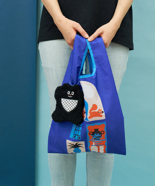 BIRTHDAY BAR(バースデイバー)の「umao×BIRTHDAY BAR マスコットポーチ付きエコバッグ(エコバッグ/サブバッグ・レディース・ブラック/ホワイト・0)」の1枚目の写真