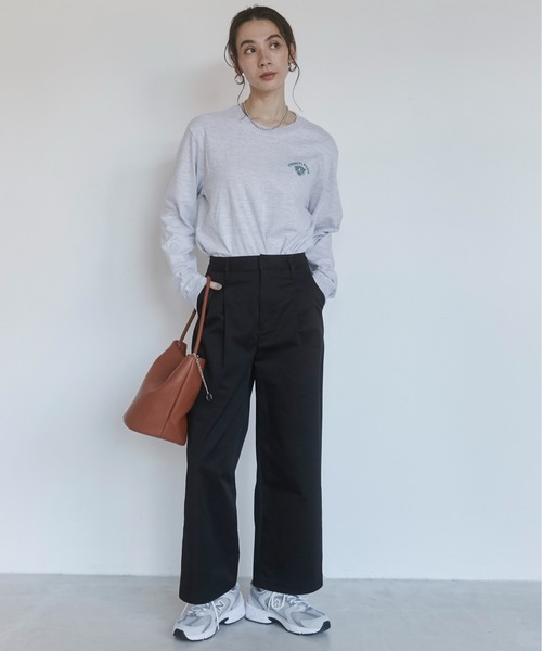 ANGIE(アンジー)の「ツータック ワイドストレート チノパンツ(チノパンツ・レディース・キャメル/ブラック/ダークグレー/ベージュ/カーキ/ネイビー/チャコールグレー・マルチサイズ)」の8枚目の写真