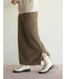 Shaggy knit skirt