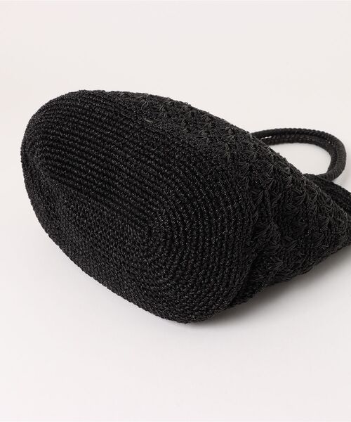 Three Four Time（ｽﾘｰﾌｫｰﾀｲﾑ）の「メタリックコード編みトート（かごバッグ・レディース・ブラック/シルバー・FREE）」の4枚目の写真