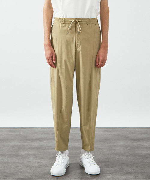 ABAHOUSE(アバハウス)の「【セットアップ対応】TUCK&DARTS ワイドテーパードパンツ(その他パンツ・メンズ・ブラック/ベージュ・46/48)」の4枚目の写真