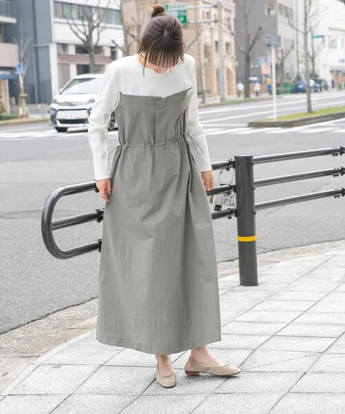 ITEMS URBANRESEARCH(アイテムズ アーバンリサーチ)の「ドッキングナイロンワンピース(ワンピース・レディース・カーキ/チャコールグレー・FREE)」の4枚目の写真